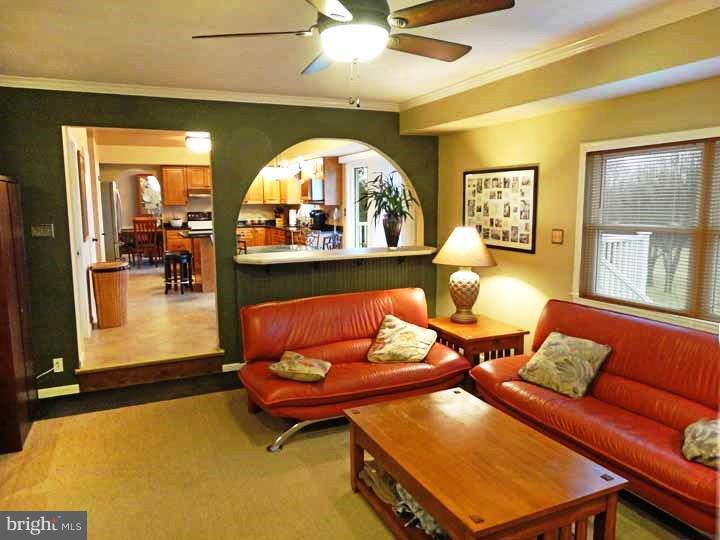 27 Jericho Road Southampton, PA 18966 - Photo 3 of 25 Family Room