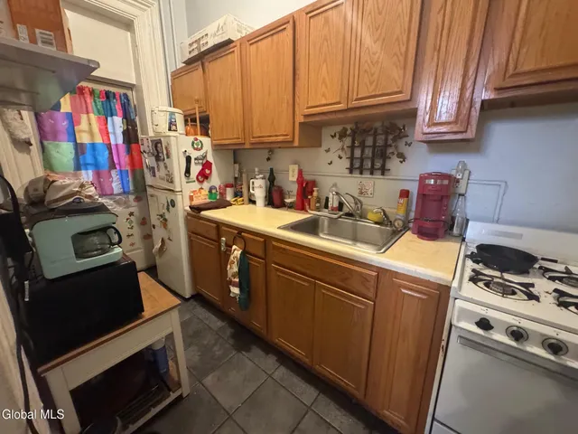 $759,900 | 324 Hudson Avenue, Albany, NY 12210