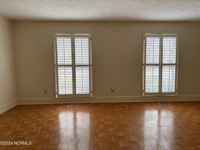 $390,000 | 3580 Rosewood Drive, Lumberton, NC 28358