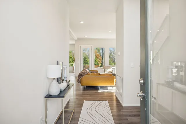 $900,000 | 1760 Boxwood Drive, Nashville, TN 37211