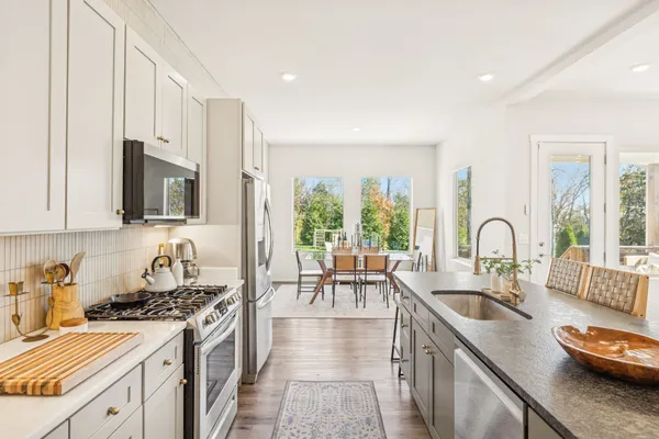 $829,000 | 1760 Boxwood Drive, Nashville, TN 37211