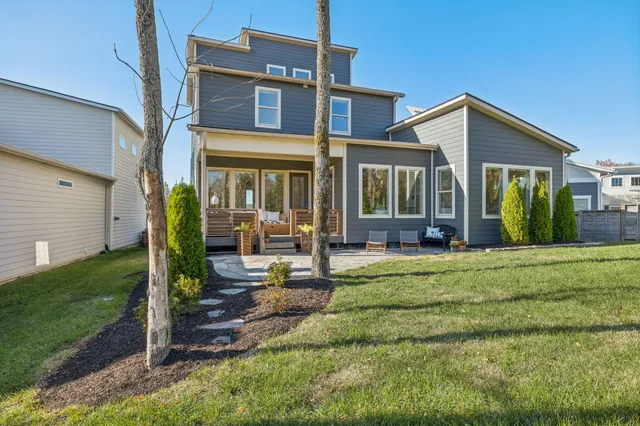 $900,000 | 1760 Boxwood Drive, Nashville, TN 37211