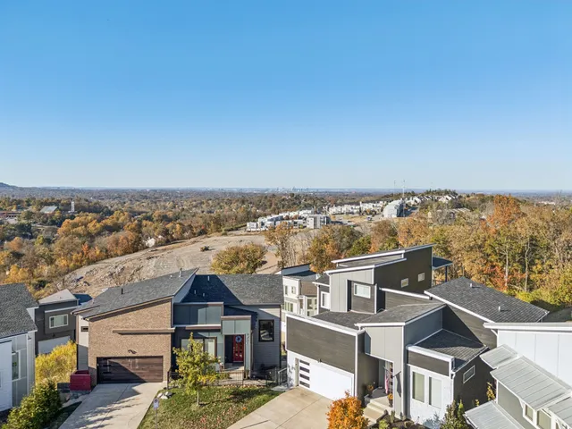 $900,000 | 1760 Boxwood Drive, Nashville, TN 37211