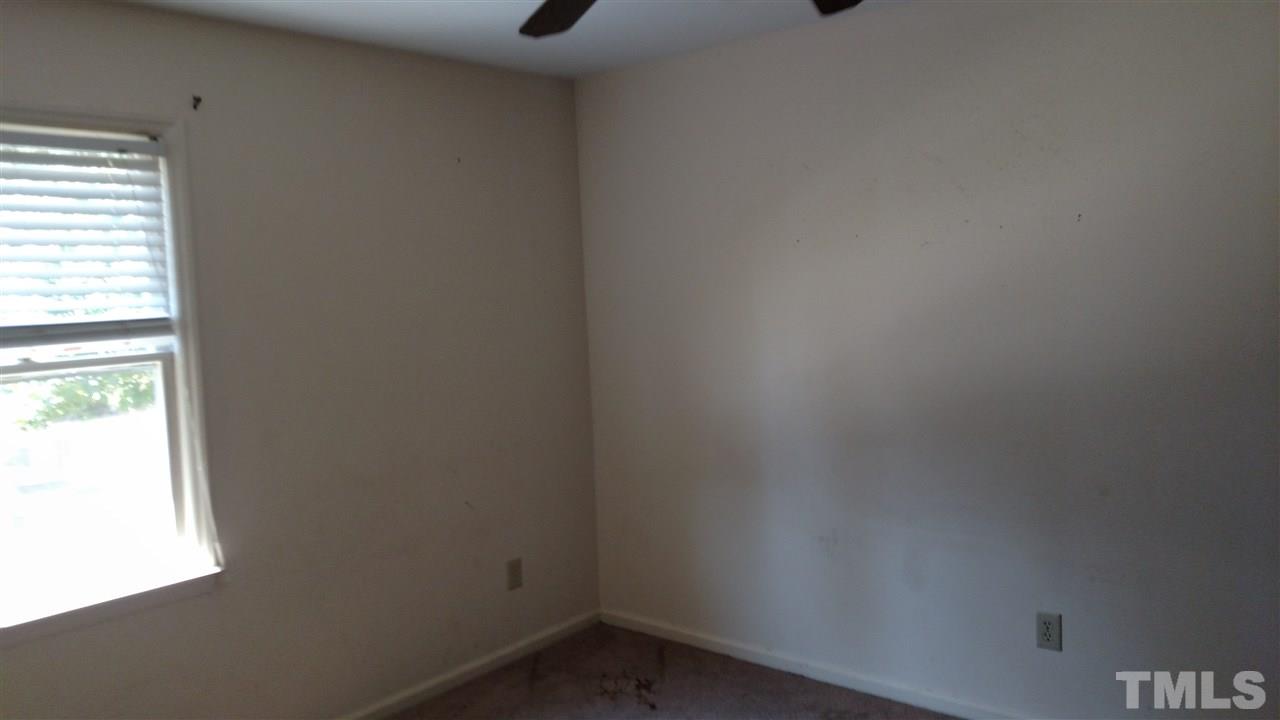 1442 Kent Road Raleigh, NC 27606 - Photo 8 of 8