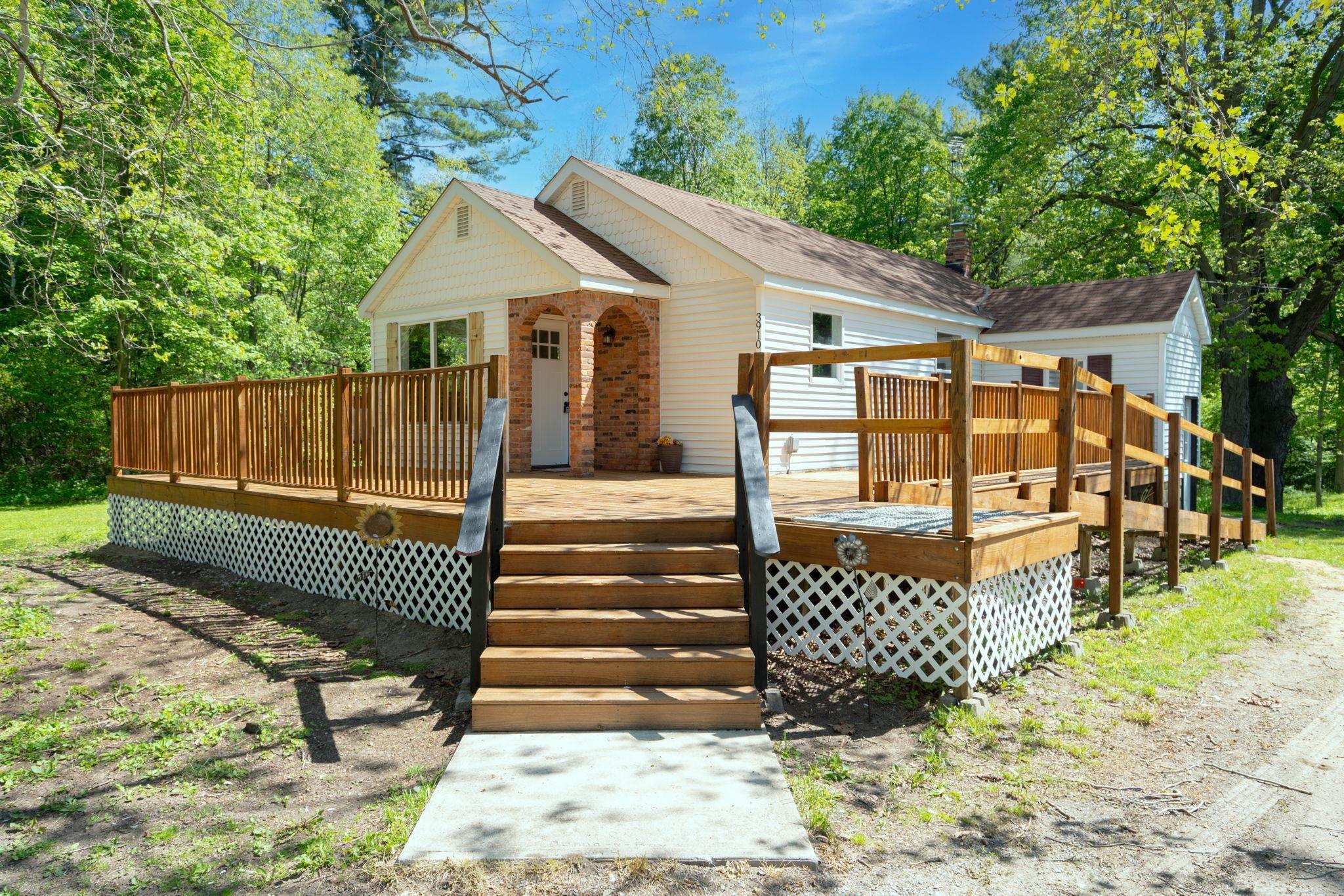 3910 Cribbins Road North Street, MI 48049 - Photo 2 of 29