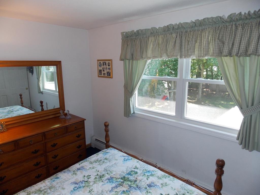 8 Dana Road Salem, NH 03079 - Photo 14 of 32