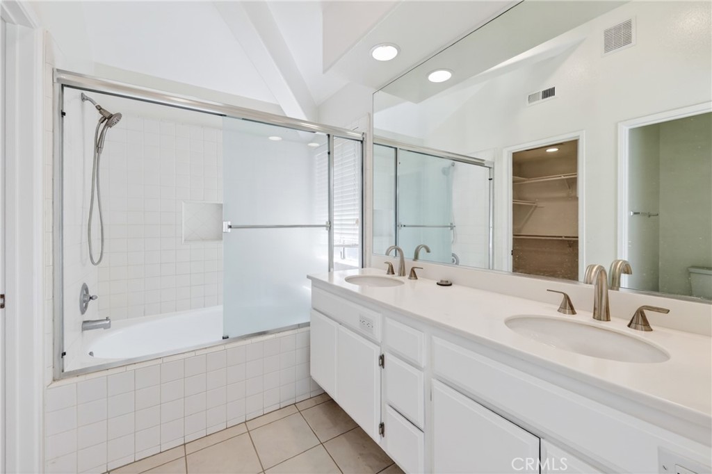 2072 Cherokee Tustin, CA 92782 - Photo 14 of 23