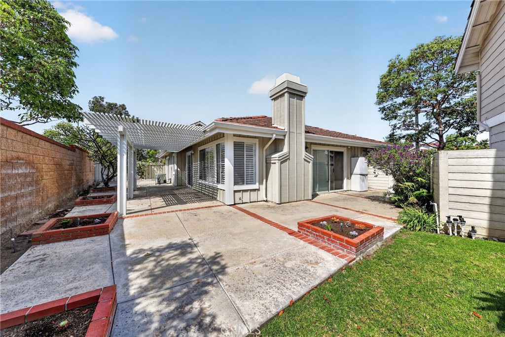 2072 Cherokee Tustin, CA 92782 - Photo 19 of 23