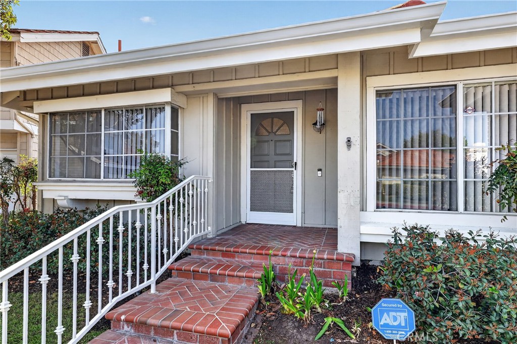 2072 Cherokee Tustin, CA 92782 - Photo 2 of 23