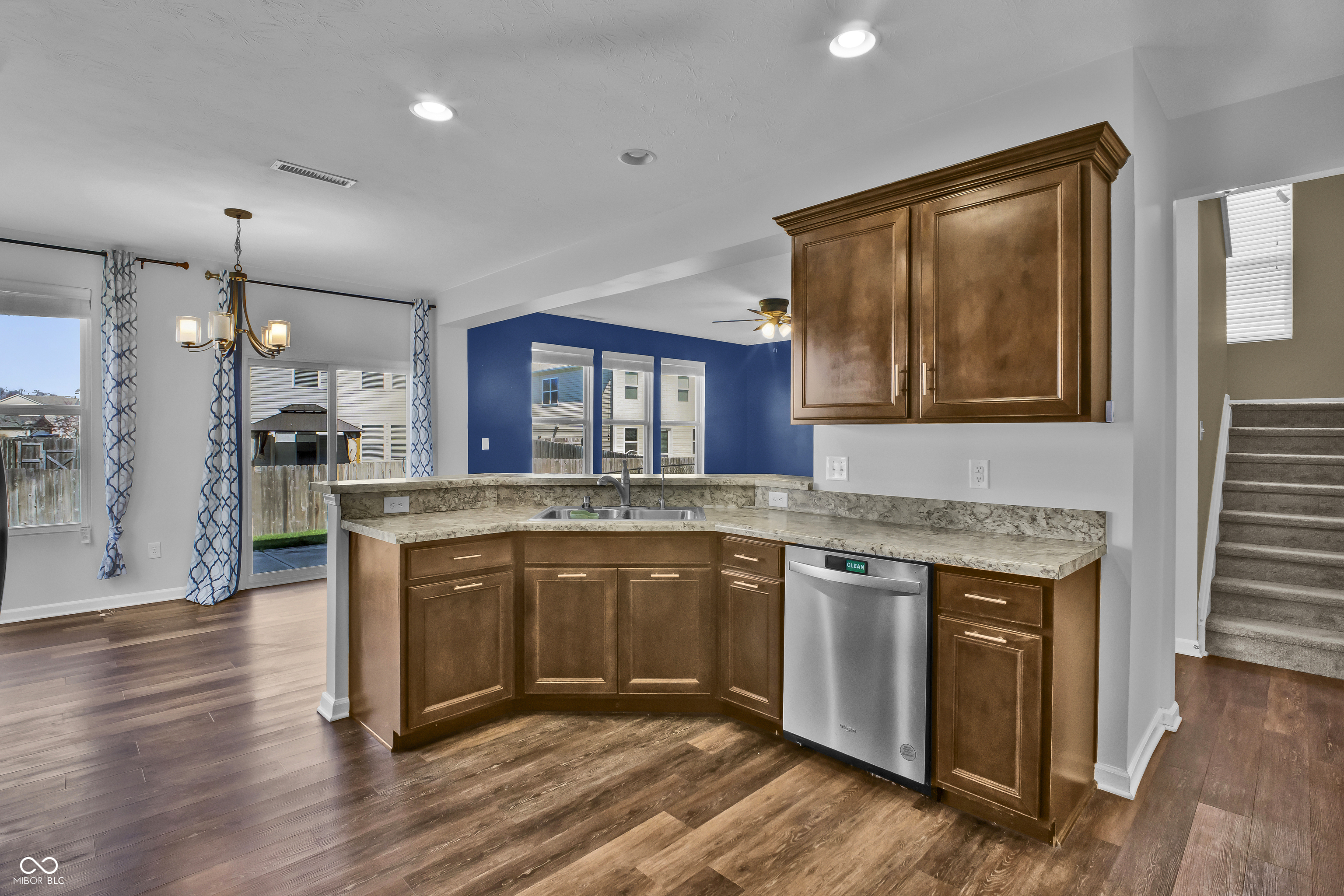 2548 Shadow Bend Drive Columbus, IN 47201 - Photo 15 of 46