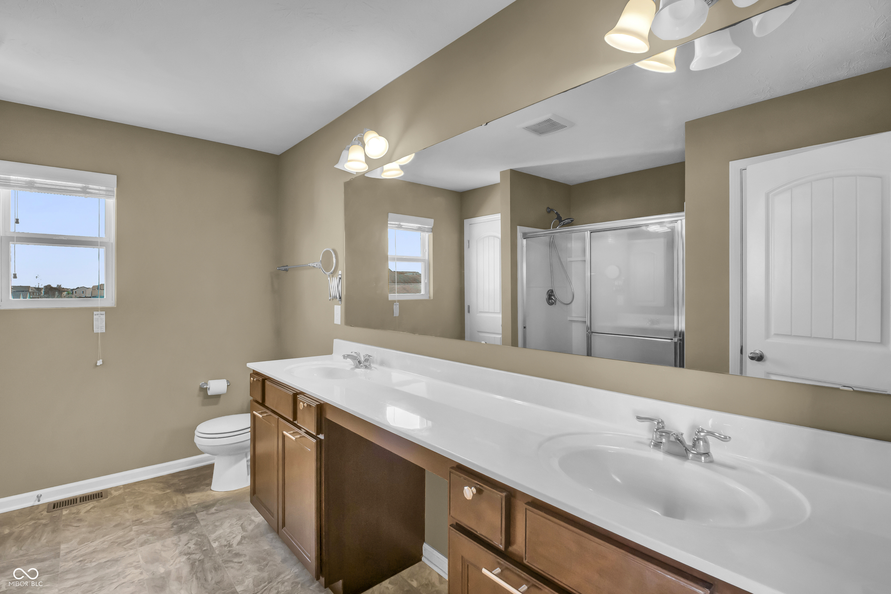 2548 Shadow Bend Drive Columbus, IN 47201 - Photo 25 of 46