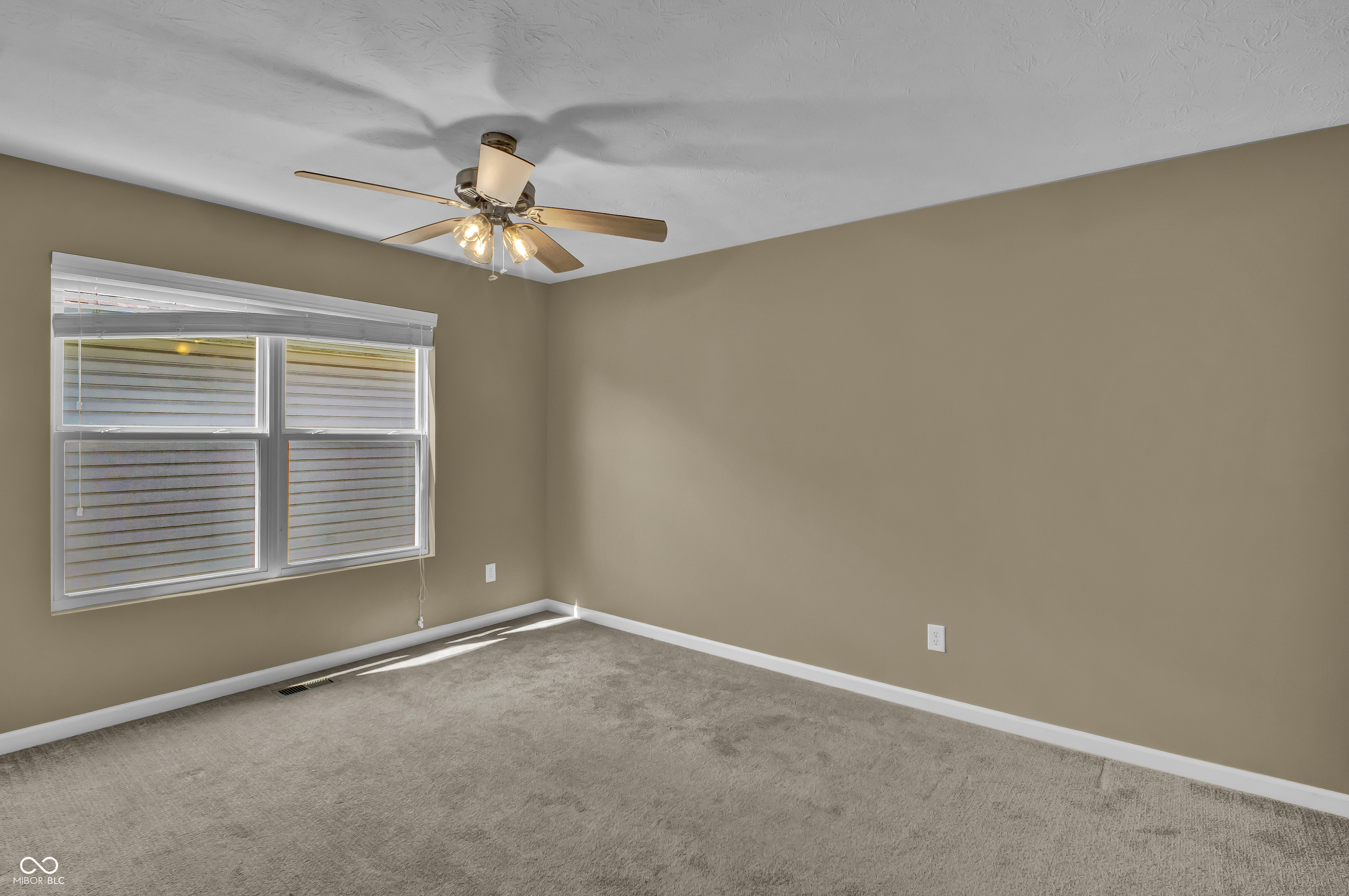 2548 Shadow Bend Drive Columbus, IN 47201 - Photo 31 of 46