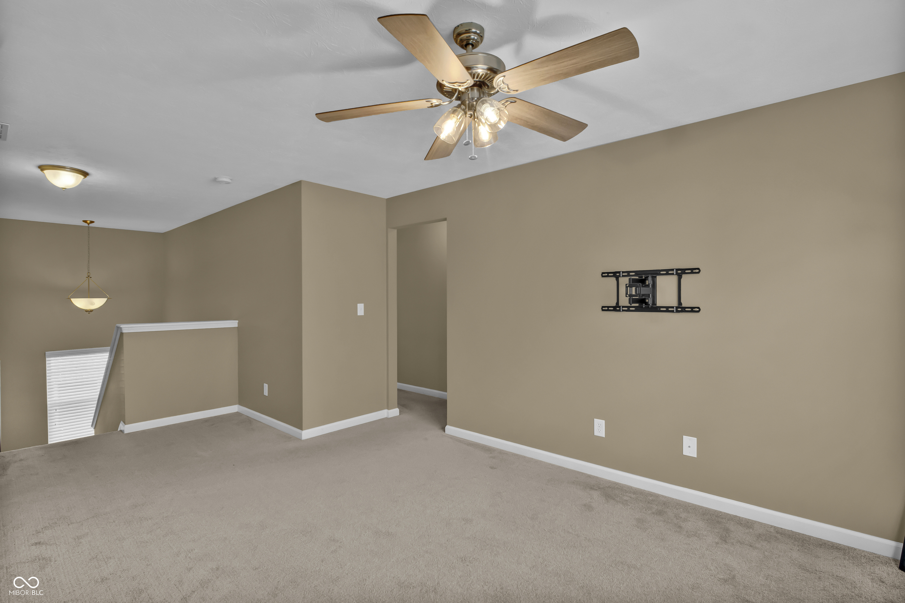 2548 Shadow Bend Drive Columbus, IN 47201 - Photo 32 of 46