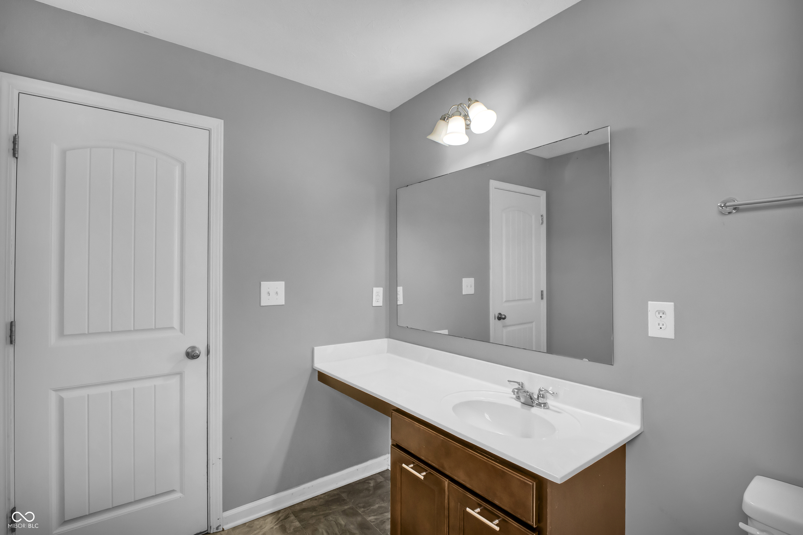 2548 Shadow Bend Drive Columbus, IN 47201 - Photo 35 of 46