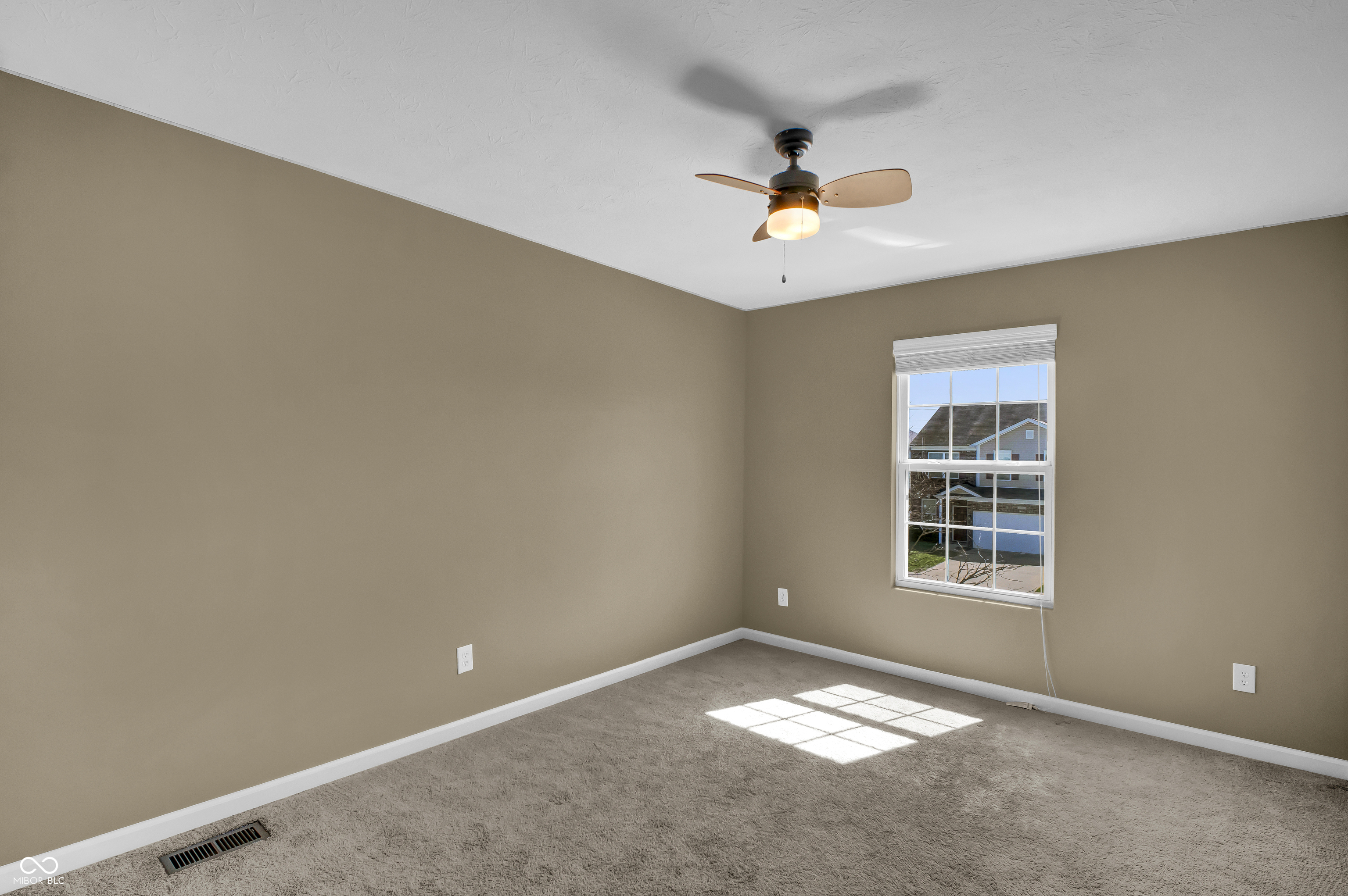 2548 Shadow Bend Drive Columbus, IN 47201 - Photo 37 of 46