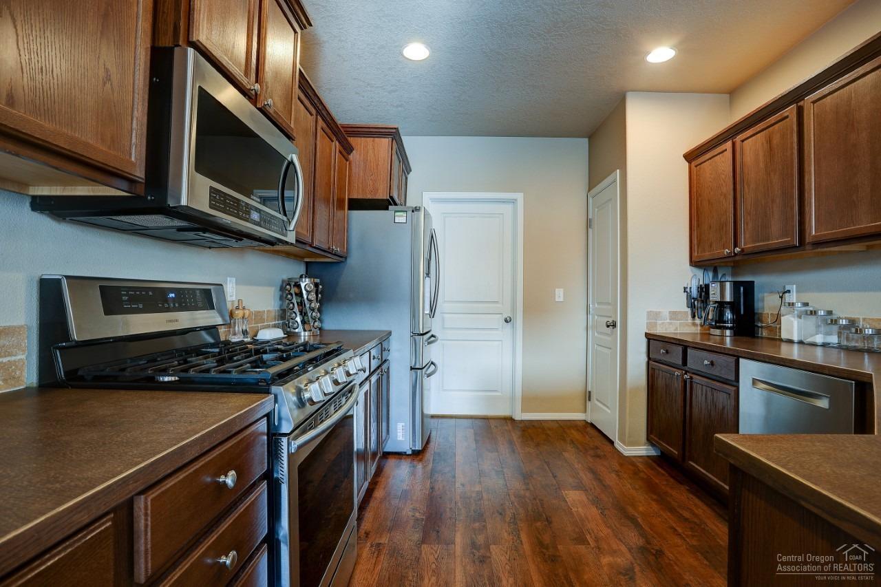 21193 Keyte Road Bend, OR 97701 - Photo 5 of 24 Additional Photo