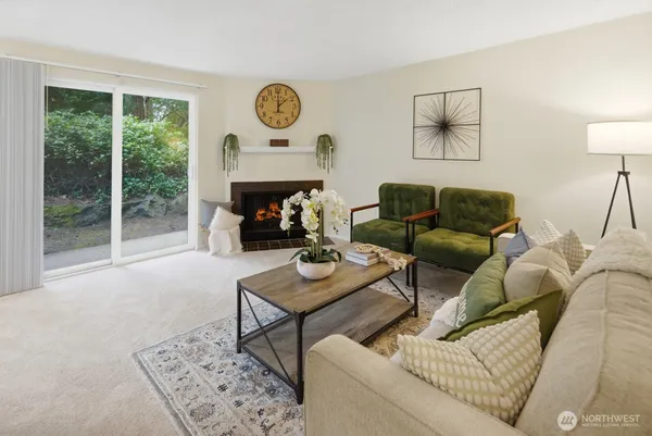 $300,000 | 5506 220th Street Southwest, Unit A105, Mountlake Terrace, WA 98043