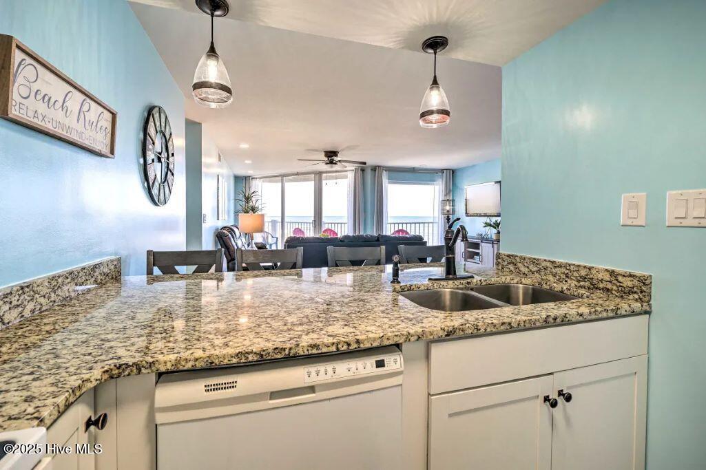 2000 New River Inlet Road, Unit 3209 North Topsail Beach, NC 28460 - Photo 11 of 44 granite counter tops