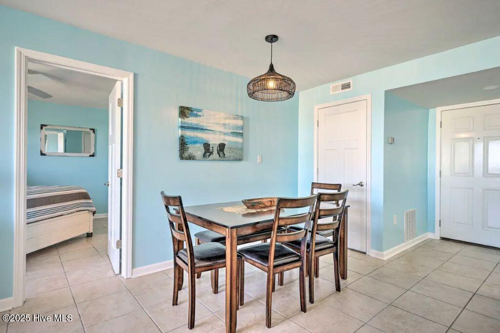 2000 New River Inlet Road, Unit 3209 North Topsail Beach, NC 28460 - Photo 6 of 44 dining