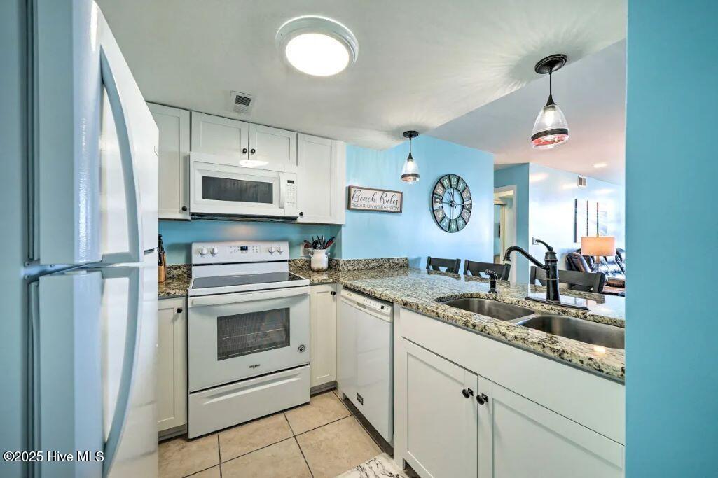 2000 New River Inlet Road, Unit 3209 North Topsail Beach, NC 28460 - Photo 9 of 44 kitchen