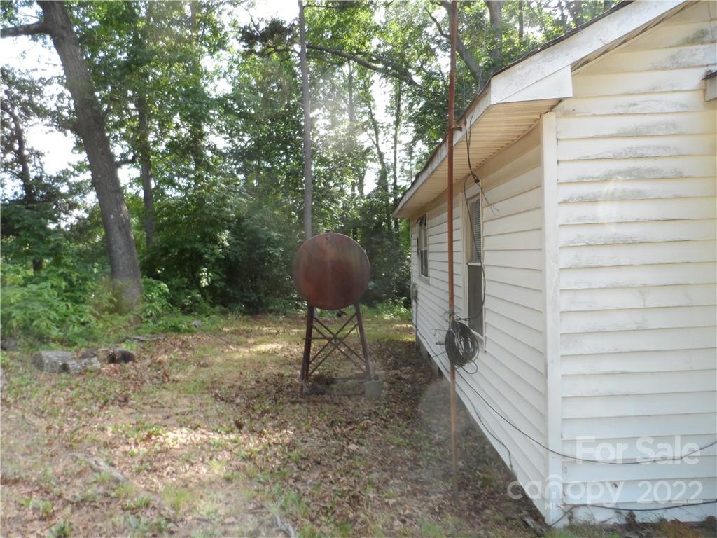 1184 Wilma Sigmon Road Lincolnton, NC 28092 - Photo 11 of 15 a view of a back yard of the house