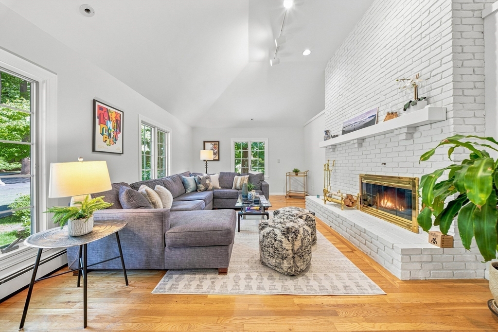 25 Laxfield Road Weston, MA 02493 - Photo 18 of 40 Gallery Image 18