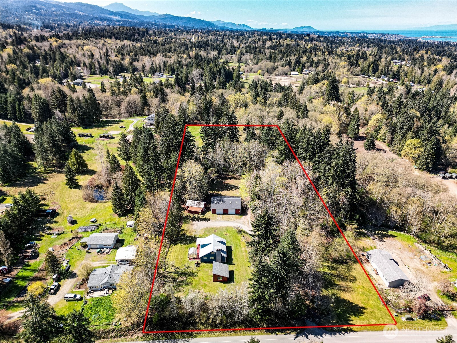 1316 Mt Pleasant Road Port Angeles, WA 98362 - Photo 4 of 38