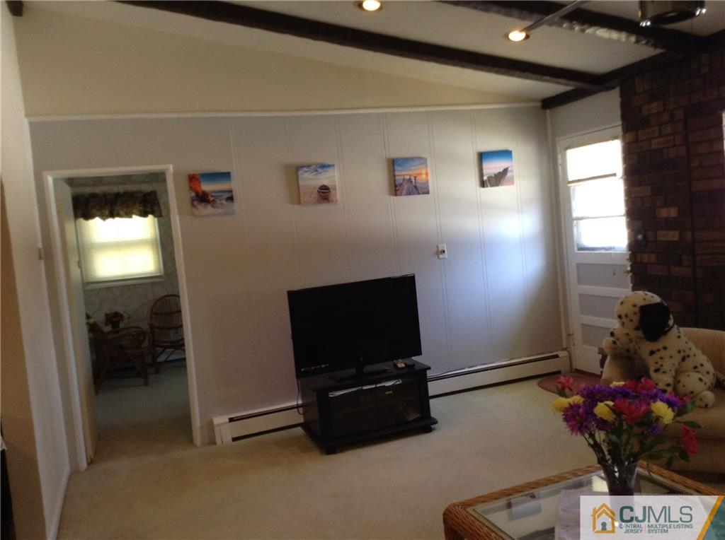24 Eardley Road Edison, NJ 08817 - Photo 7 of 14 Gallery Image 7