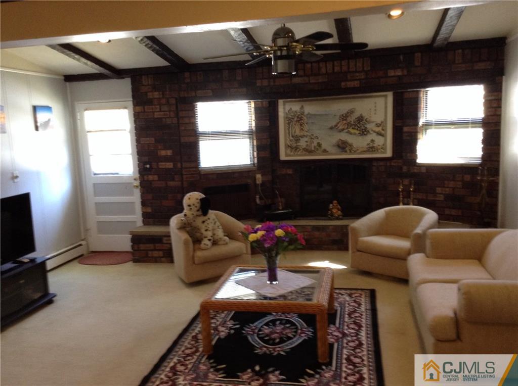 24 Eardley Road Edison, NJ 08817 - Photo 8 of 14 Gallery Image 8