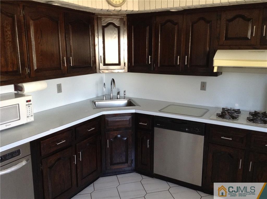 24 Eardley Road Edison, NJ 08817 - Photo 10 of 14 Gallery Image 10