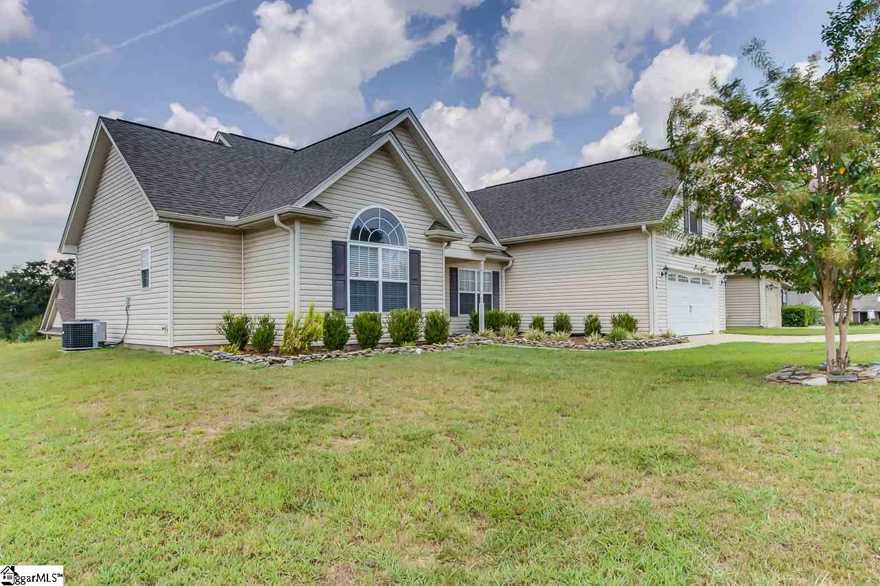 336 Kelly Farm Road Moore, SC 29369 - Photo 2 of 31