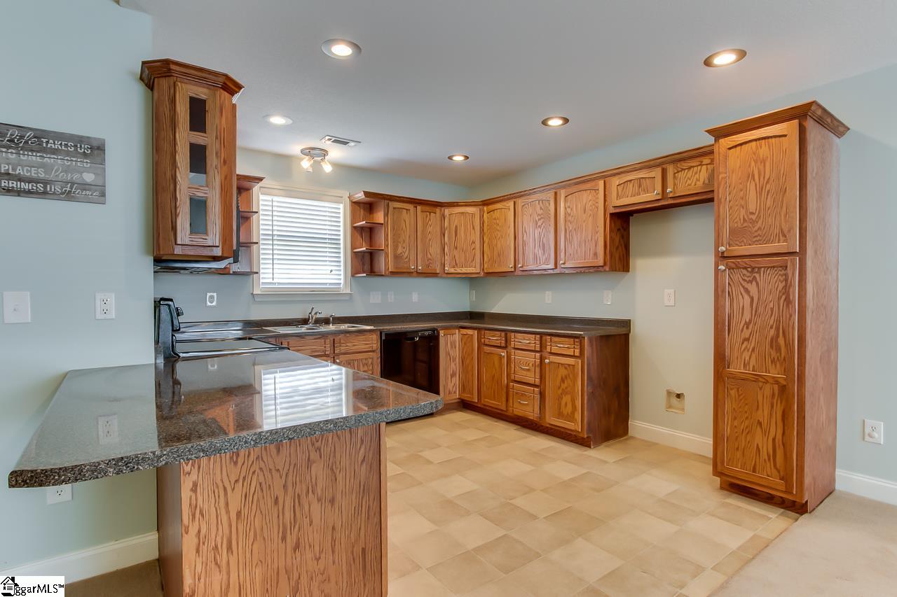 336 Kelly Farm Road Moore, SC 29369 - Photo 12 of 31