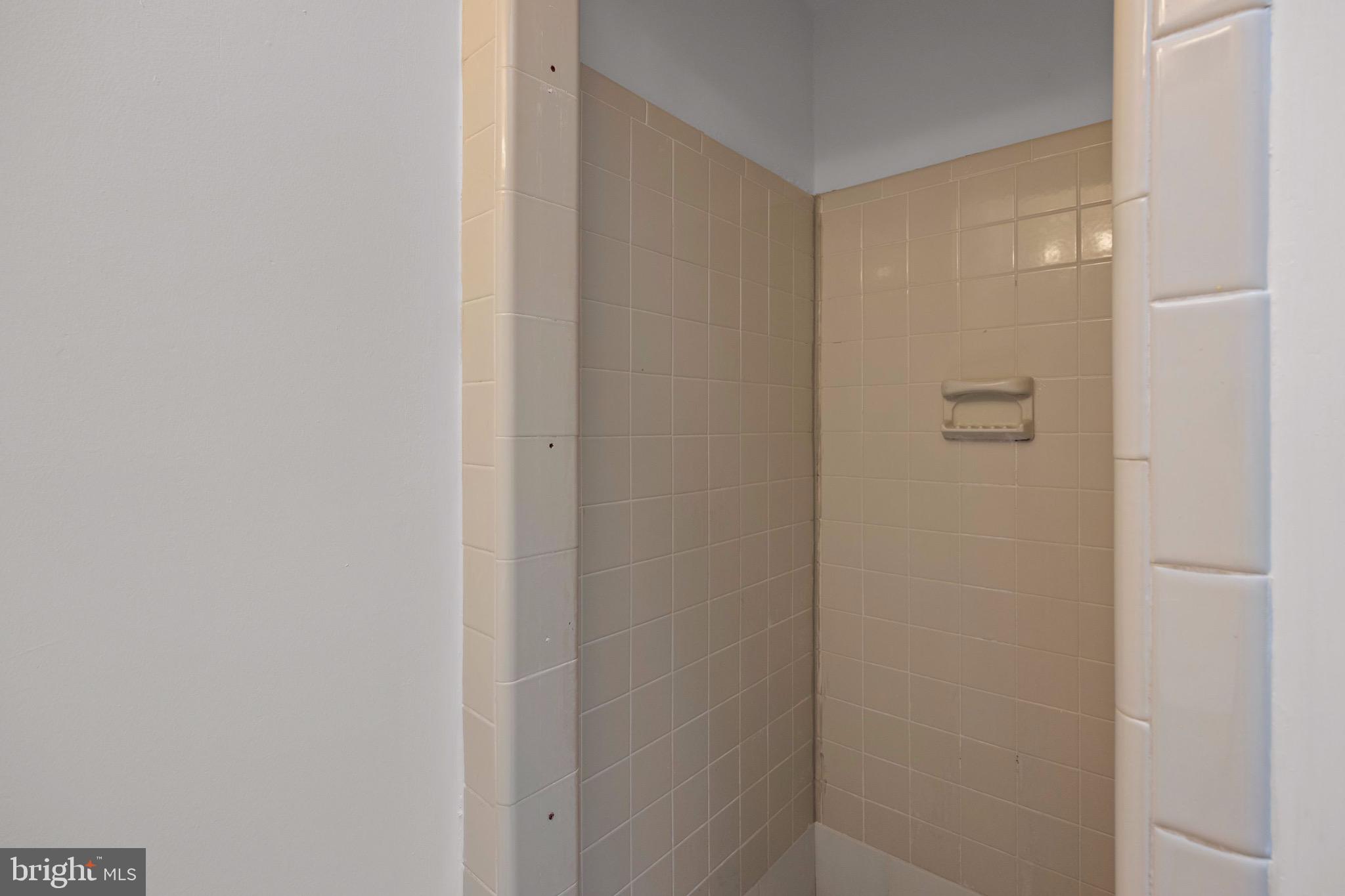 1662 Powell Road Brookhaven, PA 19015 - Photo 19 of 29
