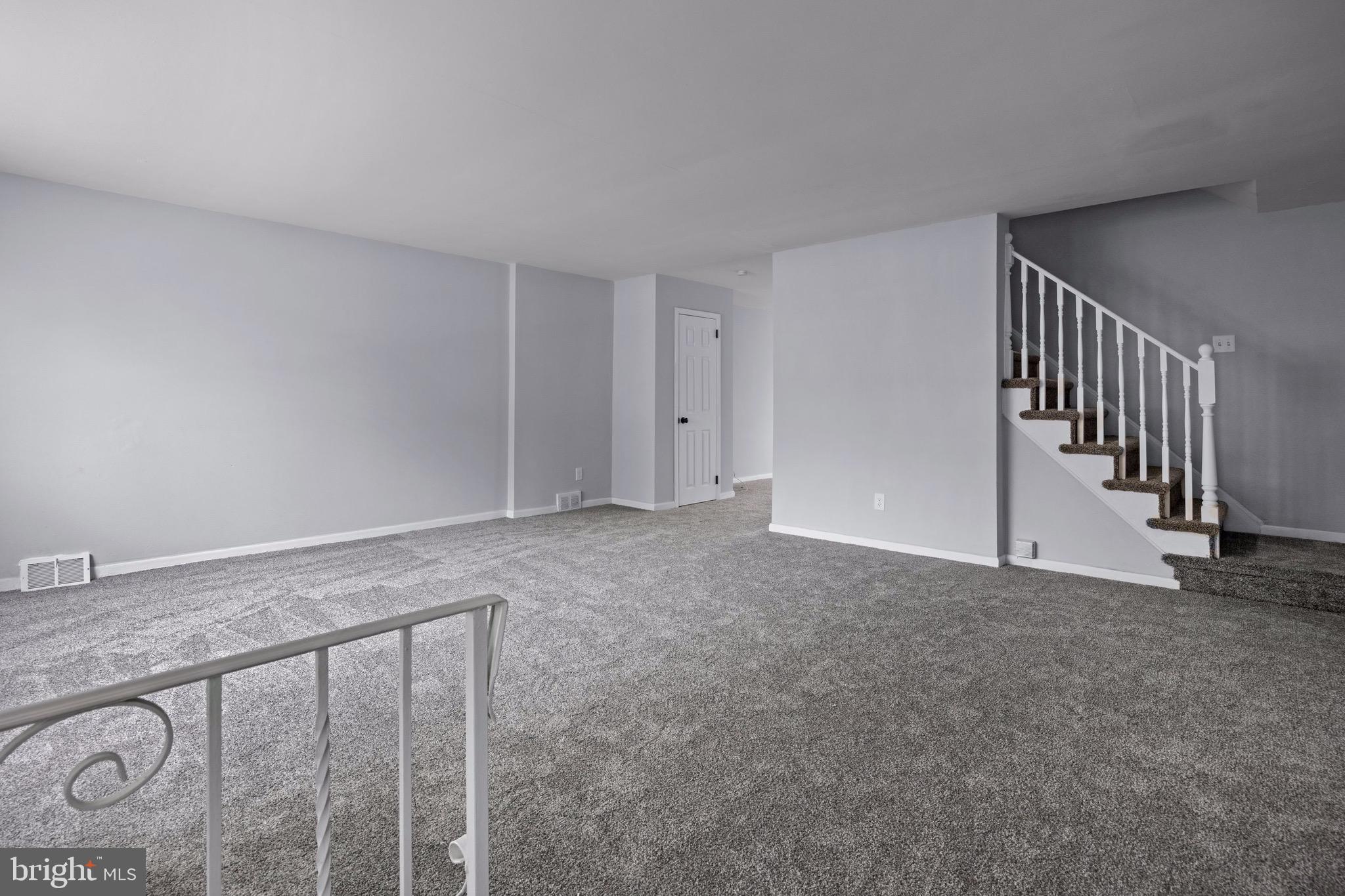 1662 Powell Road Brookhaven, PA 19015 - Photo 4 of 29