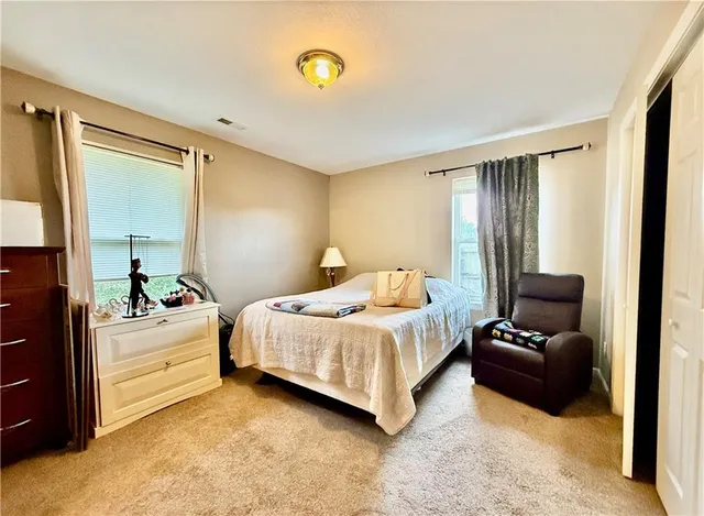 $299,000 | 11855 Wood Oak Avenue, Richmond, MO 64085