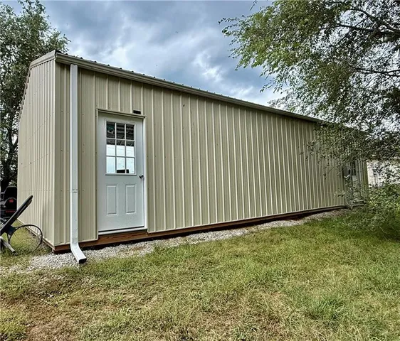 $299,000 | 11855 Wood Oak Avenue, Richmond, MO 64085