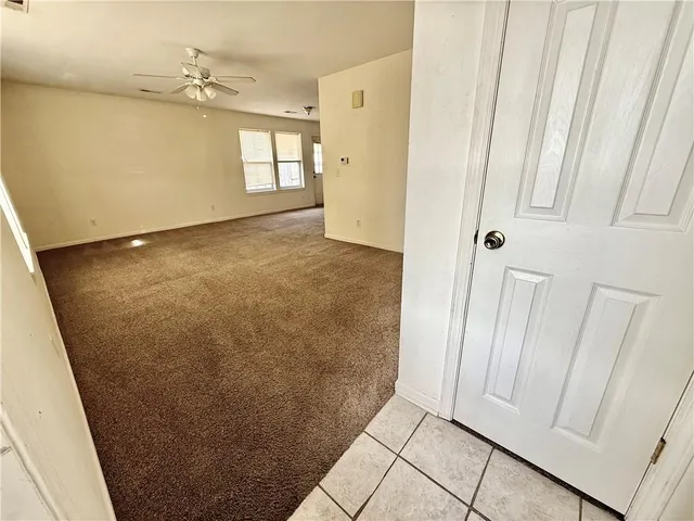 $299,000 | 11855 Wood Oak Avenue, Richmond, MO 64085