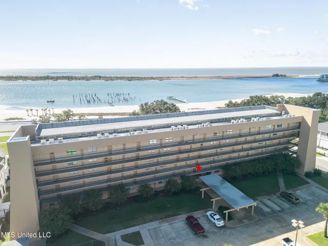 $340,000 | 520 Beach Boulevard, Unit 205, Biloxi, MS 39530