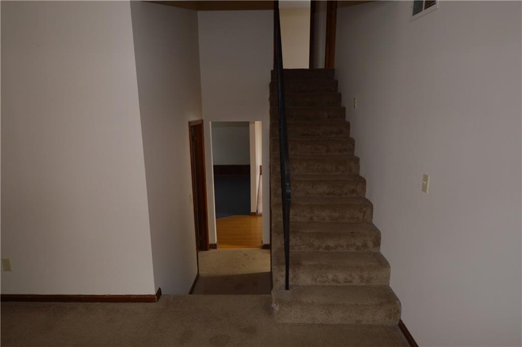 6141 Old Columbus Road Springfield, OH 45502 - Photo 10 of 23