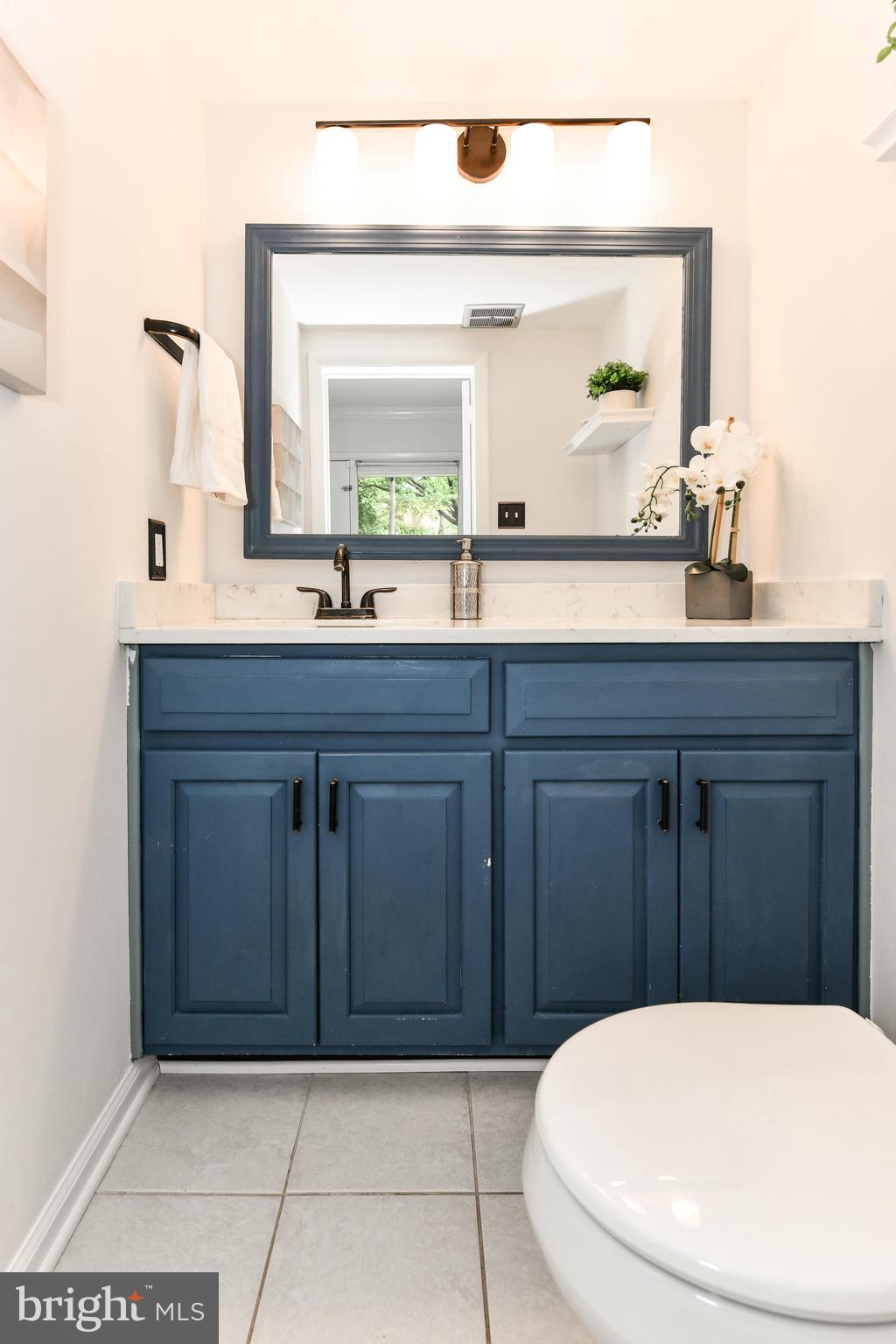 11701 Newbridge Court Reston, VA 20191 - Photo 16 of 64 Half bath on main level
