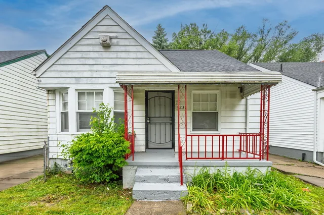 $1,175 | 9231 Burt Road, Detroit, MI 48228