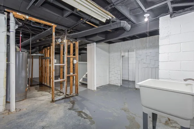 $1,175 | 9231 Burt Road, Detroit, MI 48228