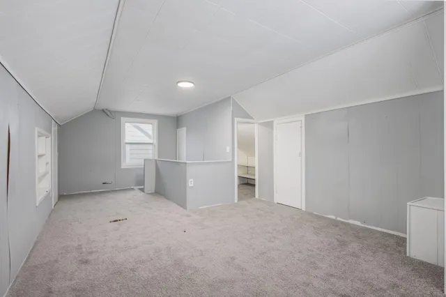 $1,175 | 9231 Burt Road, Detroit, MI 48228