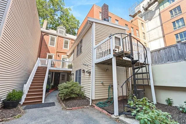 $900,000 | 30 Second Street, Unit 2, Cambridge, MA 02141