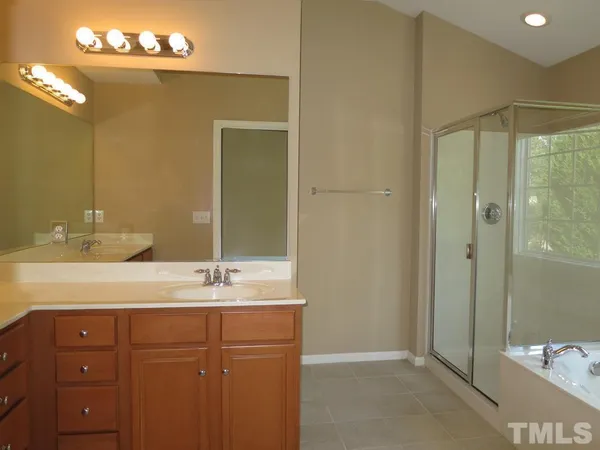 $2,695 | 211 Chateau Place, Chapel Hill, NC 27516
