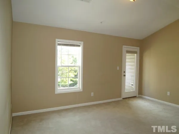 $2,695 | 211 Chateau Place, Chapel Hill, NC 27516