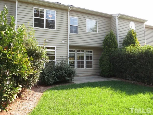 $2,695 | 211 Chateau Place, Chapel Hill, NC 27516