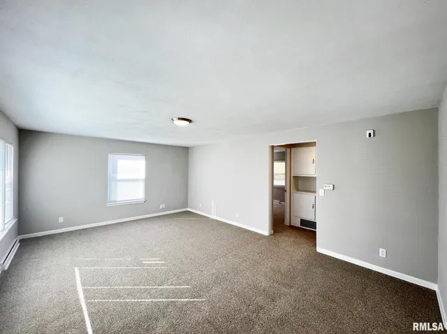 $169,900 | 419 North Lakeshore Drive, Hanna City, IL 61536