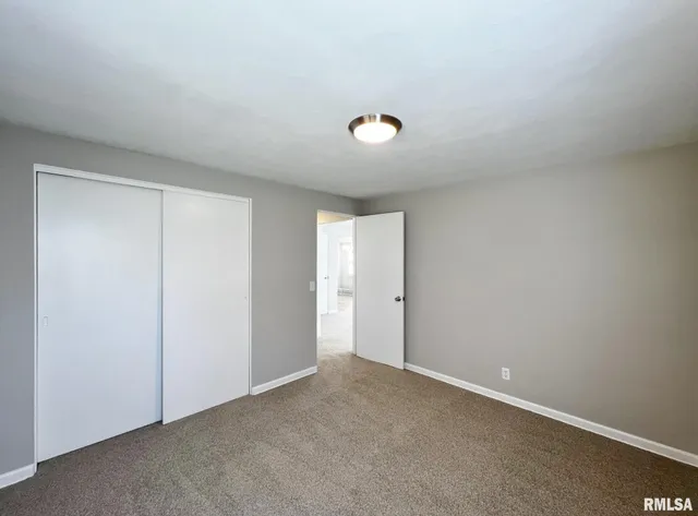 $169,900 | 419 North Lakeshore Drive, Hanna City, IL 61536