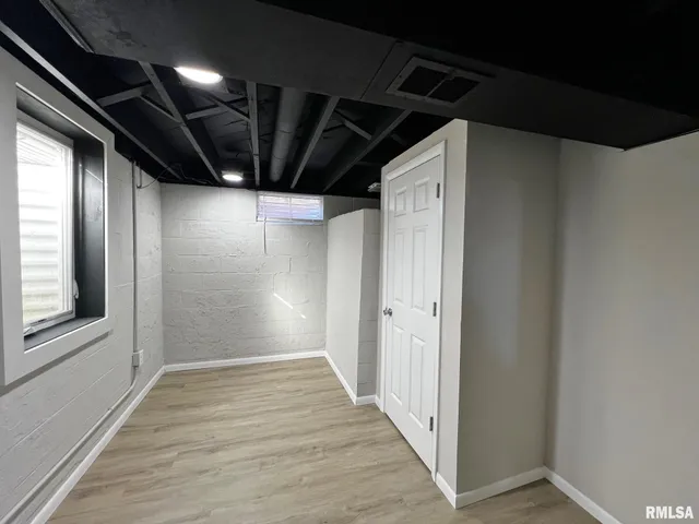 $169,900 | 419 North Lakeshore Drive, Hanna City, IL 61536